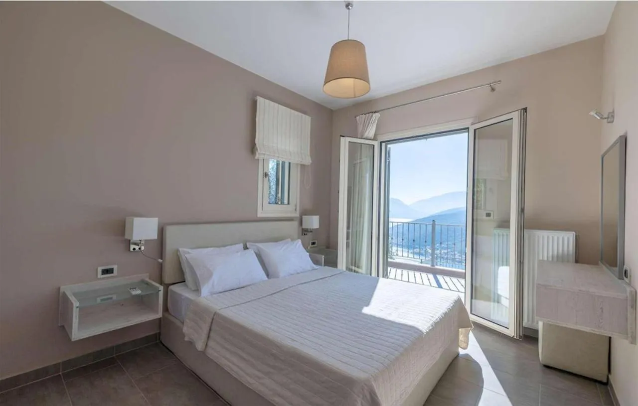 Delightful Kefalonia Villa - 2 Bedrooms - Villa Olive Grove - Private Pool And Phenomenal Sea Views - Agia Efimia Ferendinata